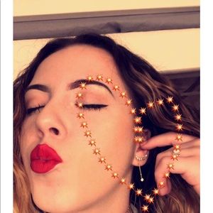 Meet your Posher, Desiree